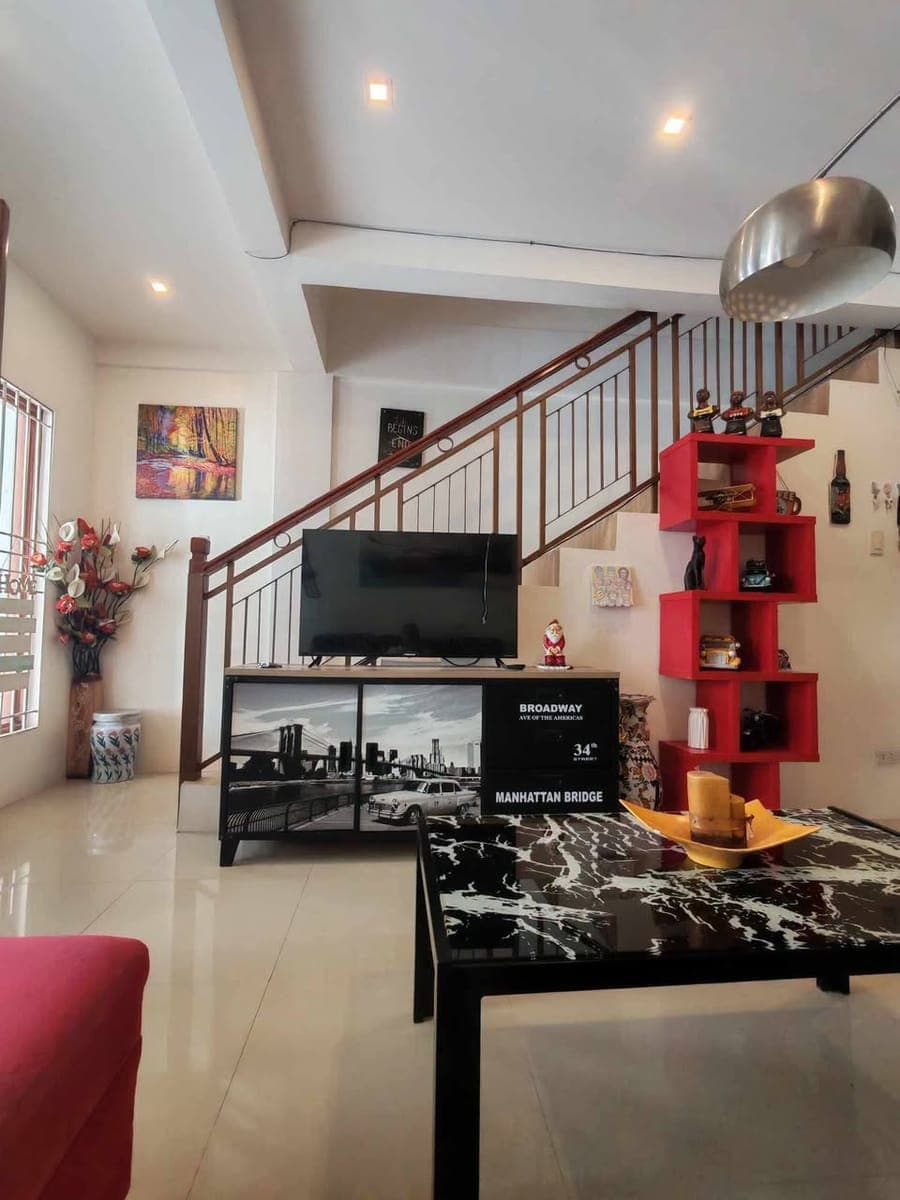 Townhouse for rent - photo 2