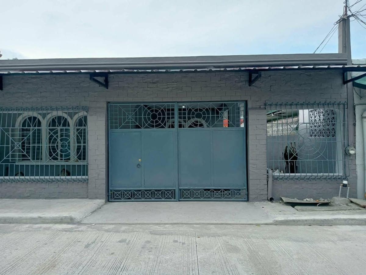House for rent with garage - photo 2