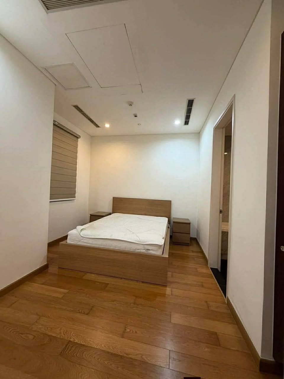 for Rent in Trump Tower (ER2113) - photo 4