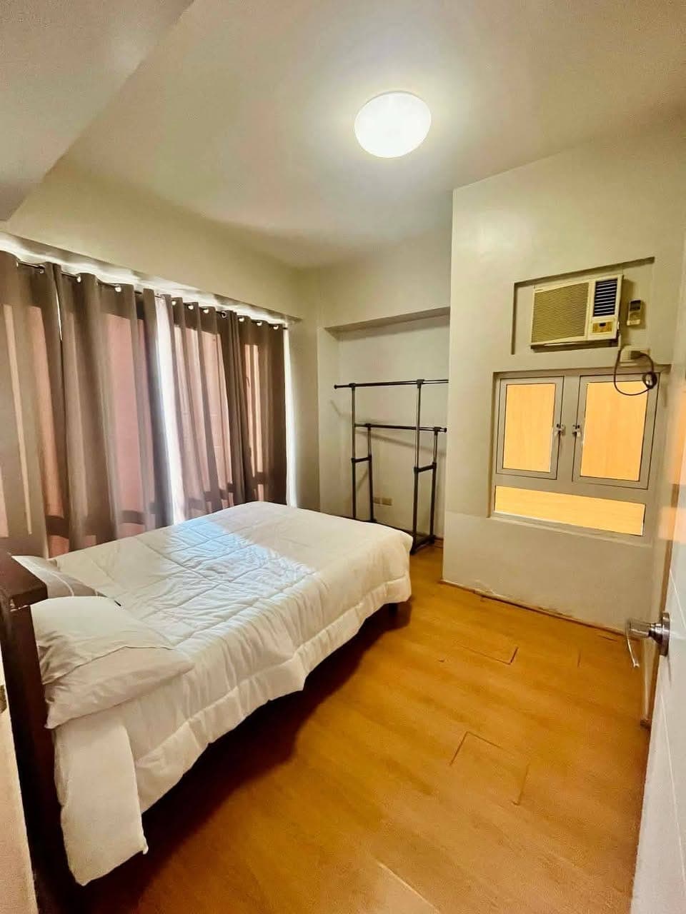 2bedroom makati condo Furnished near Rcbc Tower and Makati medical - photo 3