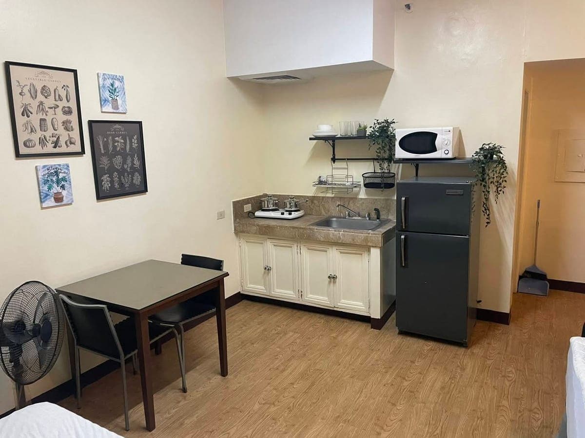 STUDIO UNIT AT PRINCE PLAZA FOR RENT - photo 3