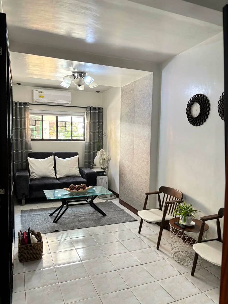 house for rent Infinity executive home  santos ave pulang lupa uno las pinas city - photo 4