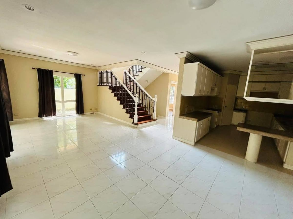 HOUSE FOR RENT - photo 4