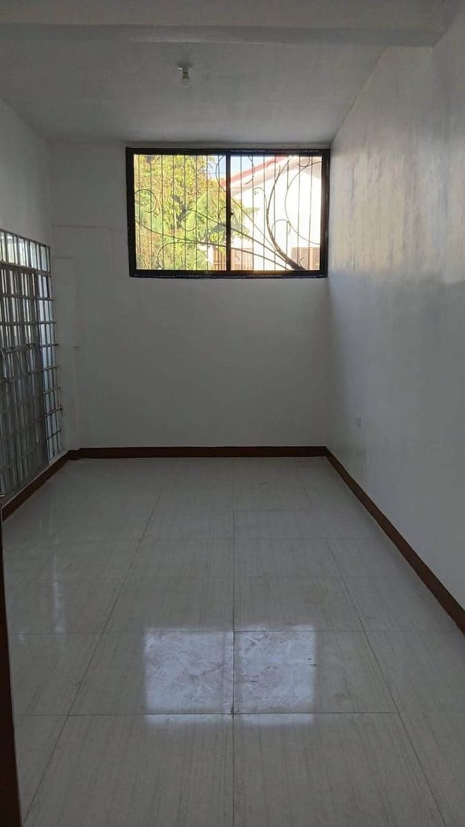 House for rent - photo 2