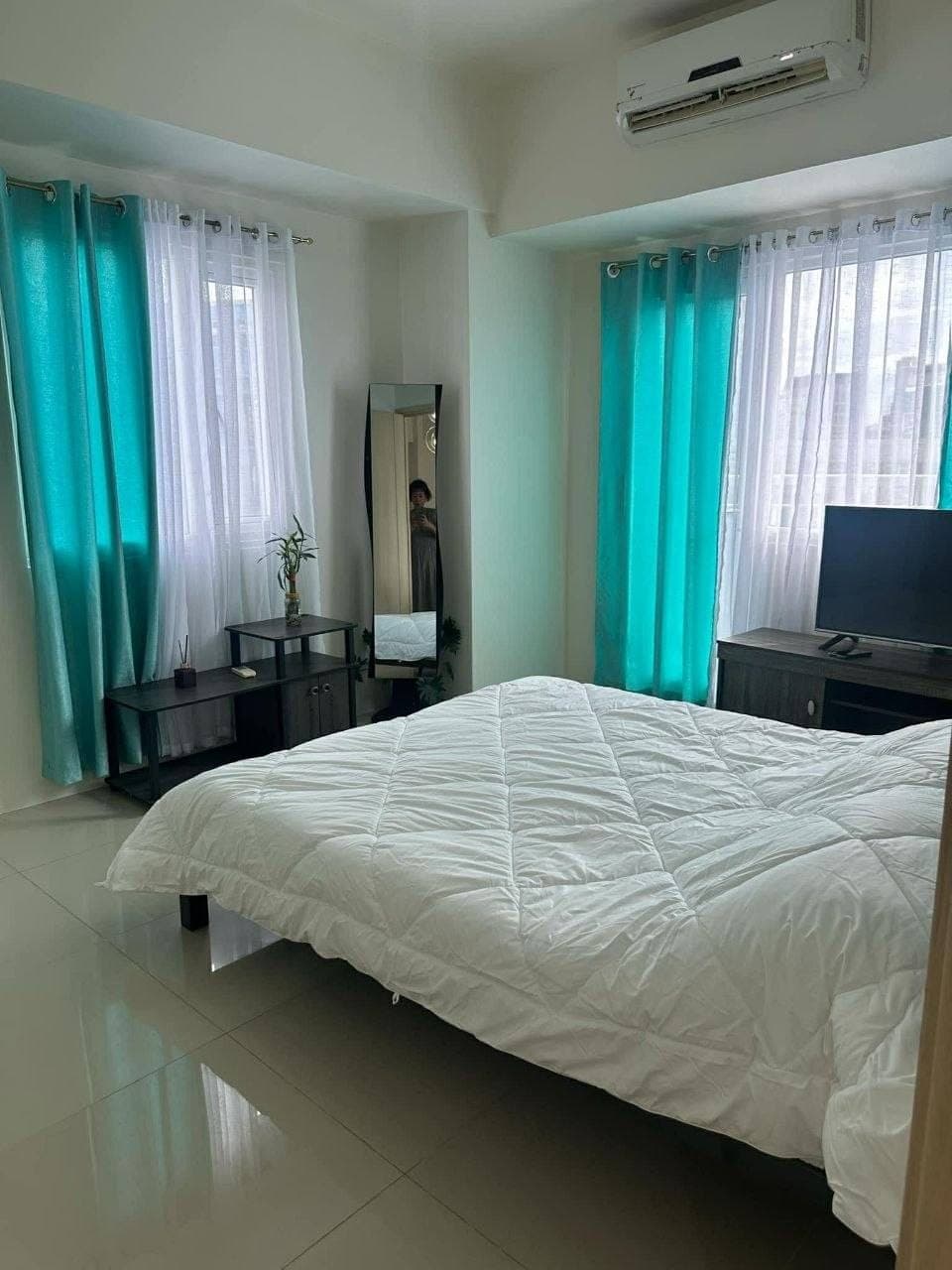 # 🌆 **FOR RENT: SPACIOUS 2BR CORNER UNIT WITH 2 BALCONIES IN JAZZ RESIDENCES, MAKATI!** - photo 2