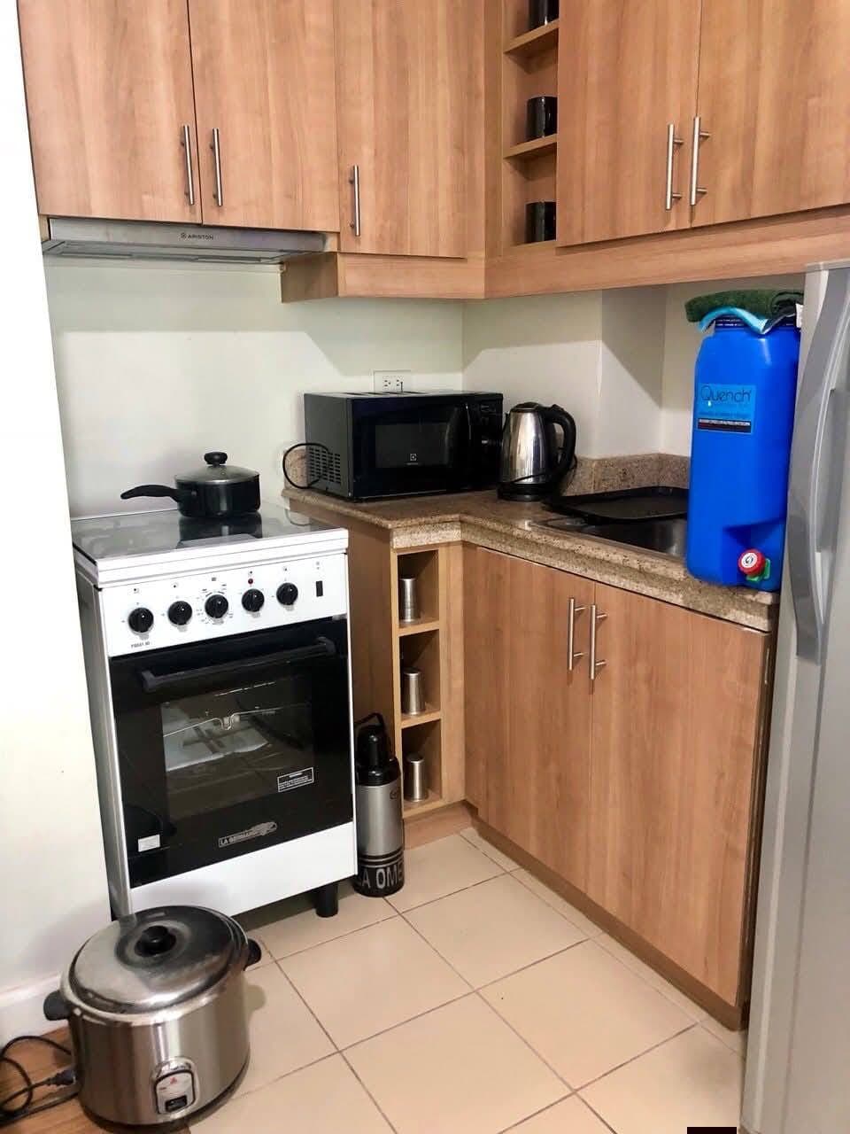 Hi! We’re currently looking for a 1BR unit in Makati (Legazpi side) - photo 5