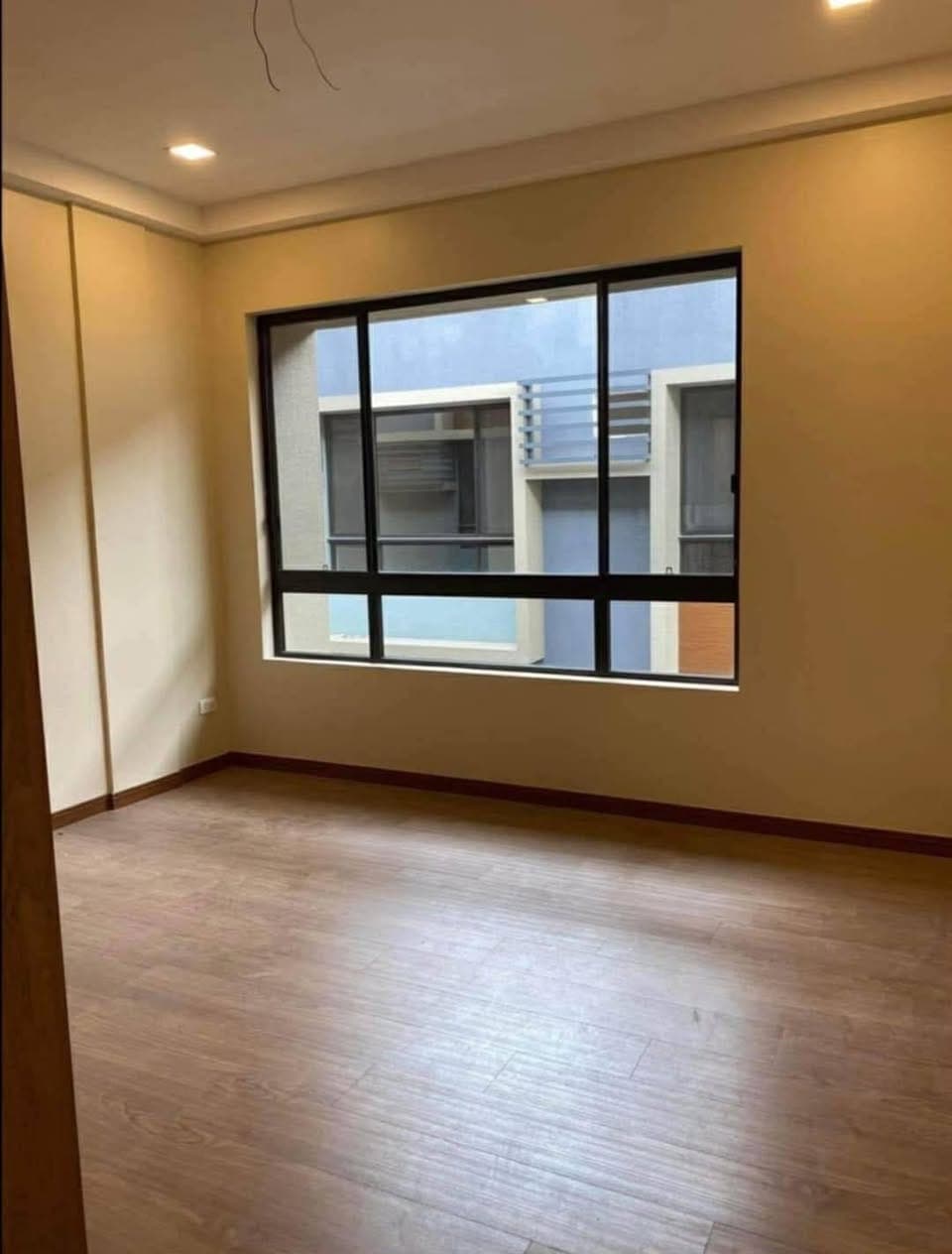 3968 araro street barangay palanan makati unit N - photo 3