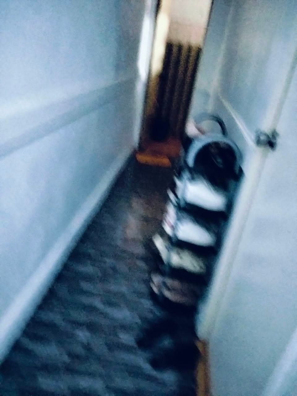 Available lady bedspace and room for rent 2,500 monthly near at BGC & guadalupe mall makati area. - photo 5