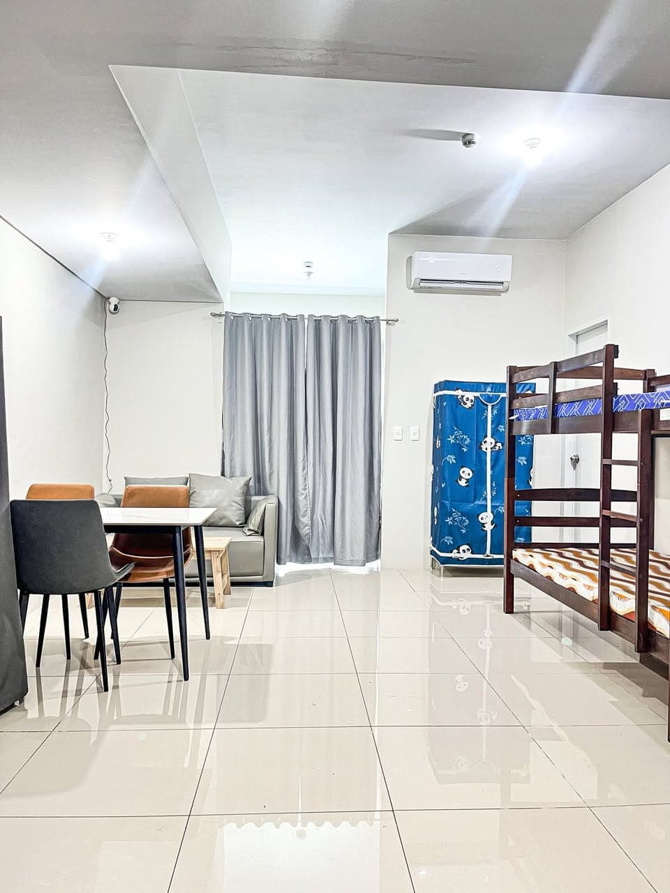 NEWLY OPENED FEMALE CONDO SHARING - photo 1