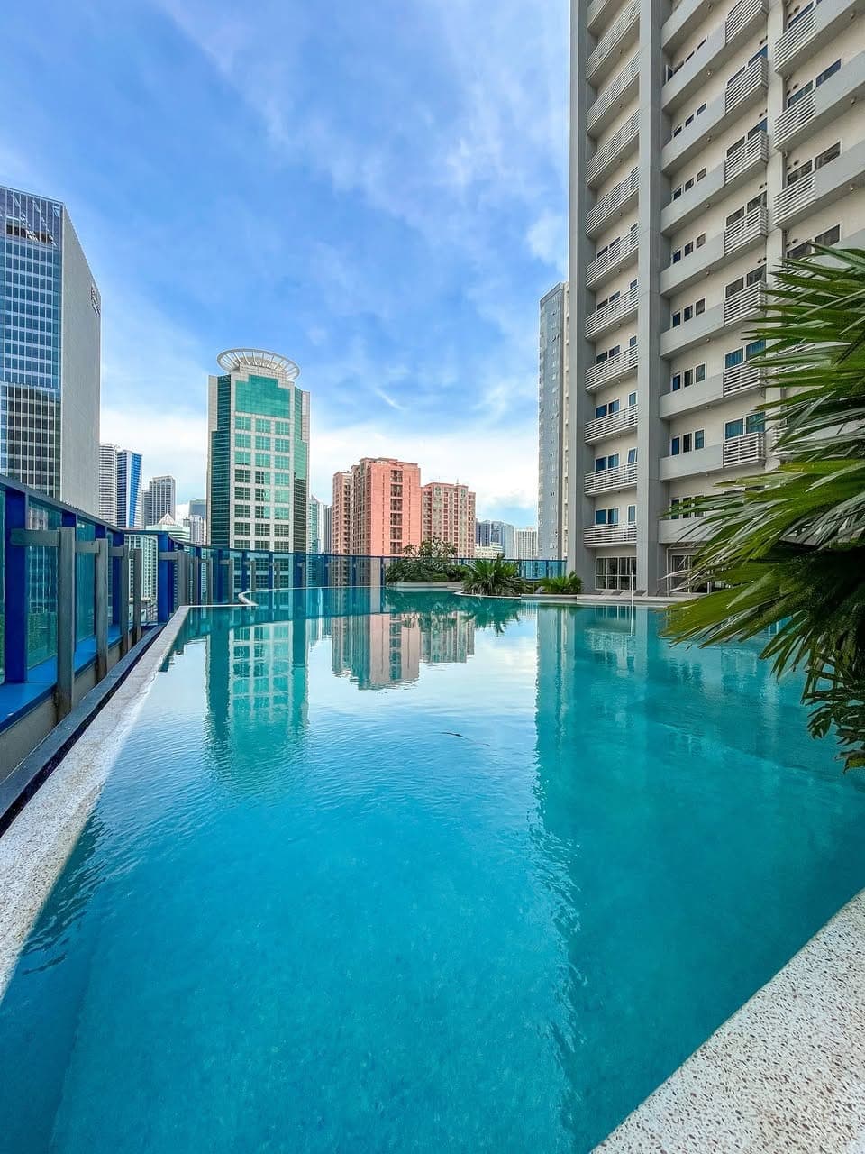 NEWLY OPENED FEMALE CONDO SHARING - photo 3