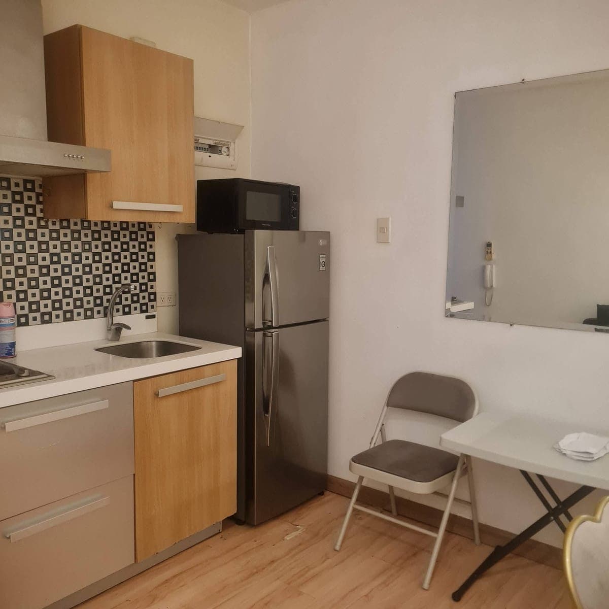 For Lease in Knightsbridge Residence Makati - photo 1