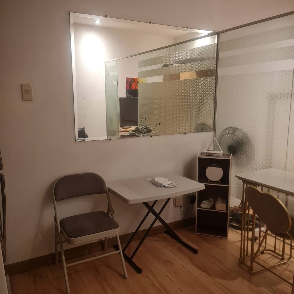 For Lease in Knightsbridge Residence Makati - photo 2