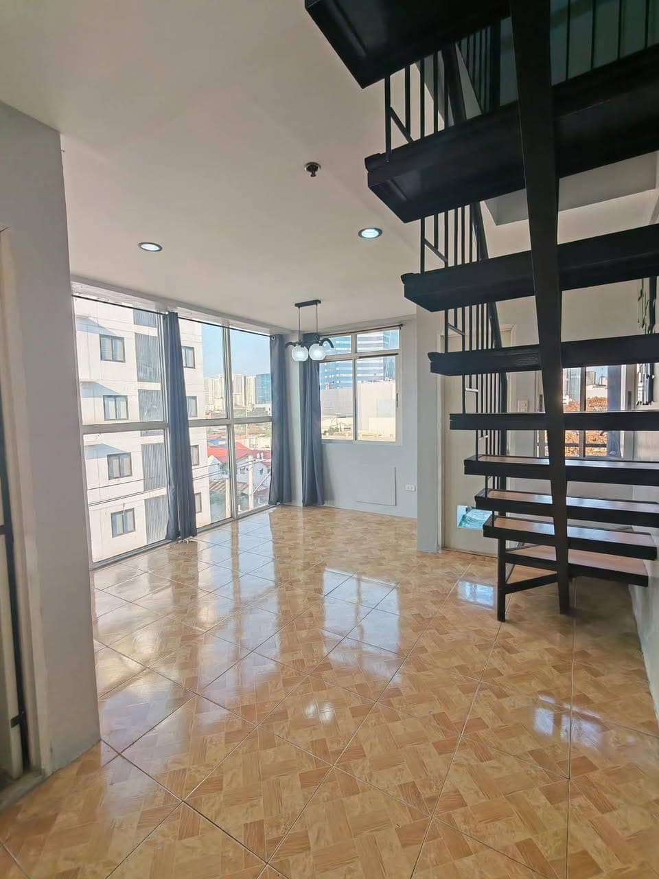 FOR LEASE✨ - photo 2