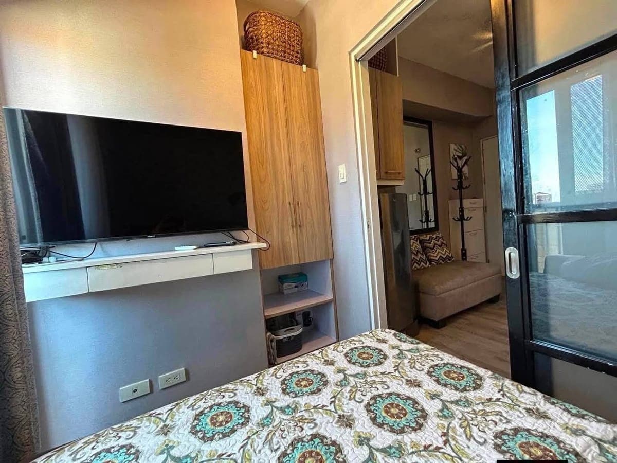 FOR RENT: ₱20,000/month. - Inclusive association dues - photo 3