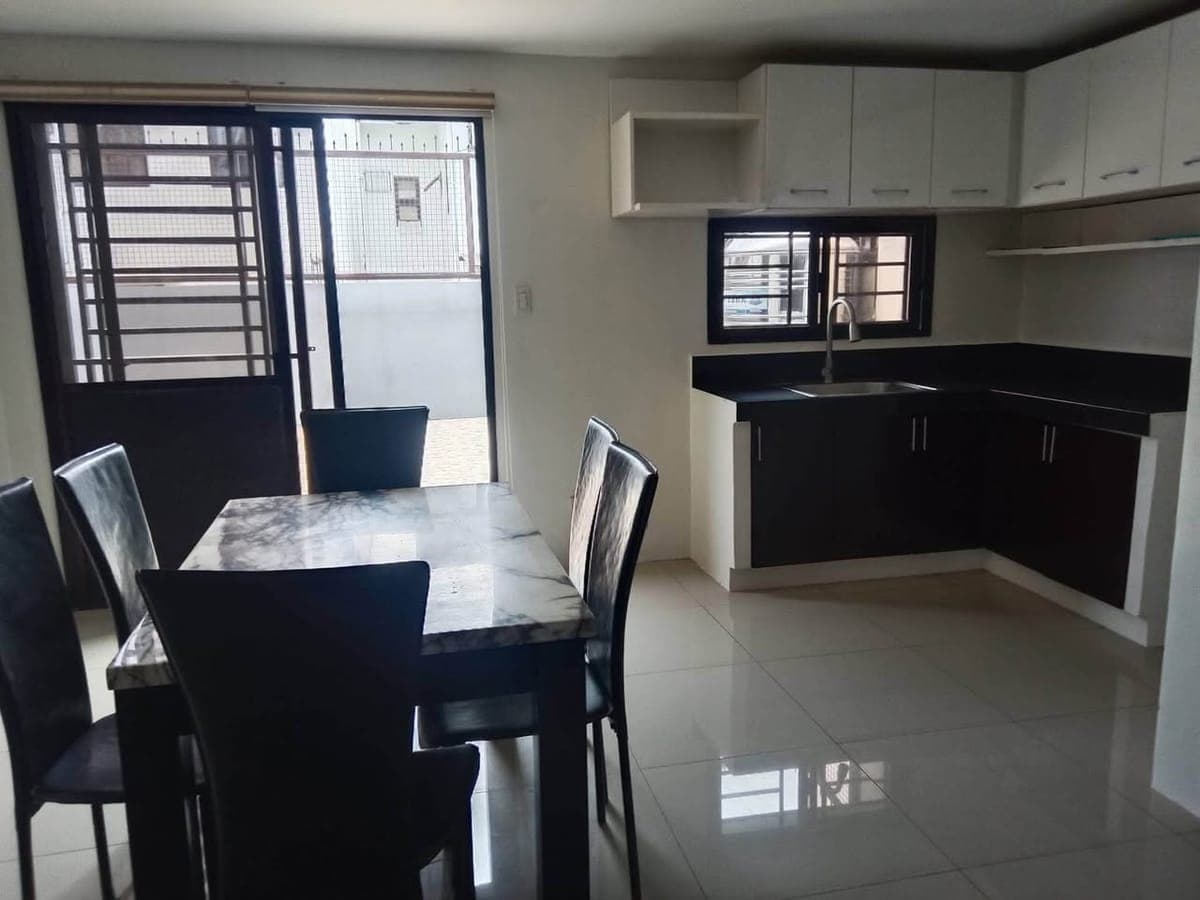 Very nice & Cozy 2 Storey spacious  House for Rent in BF Homes Semi Furnished🏠 - photo 4