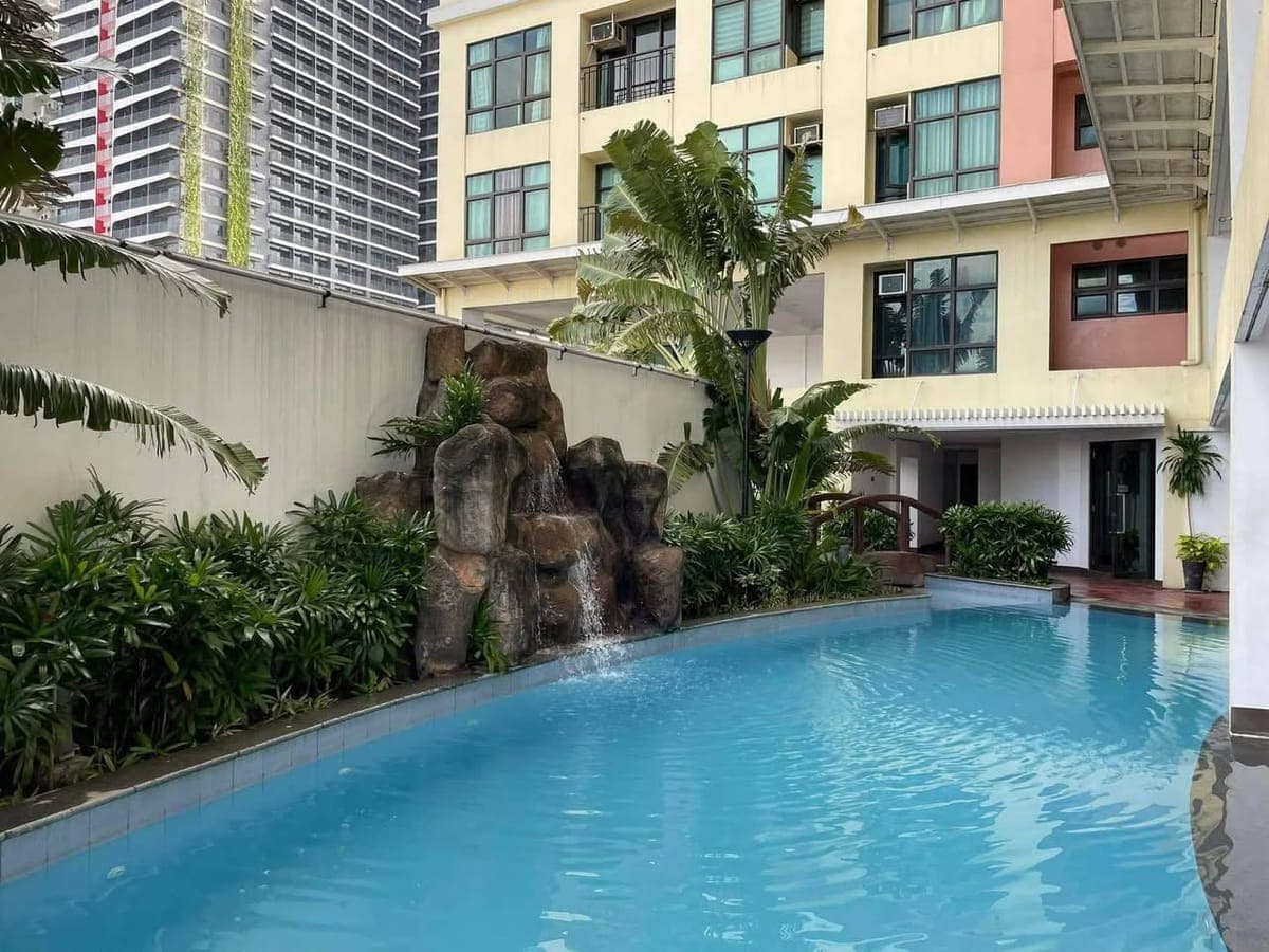 /For Lease 2Br unit at The Oriental Place - photo 1