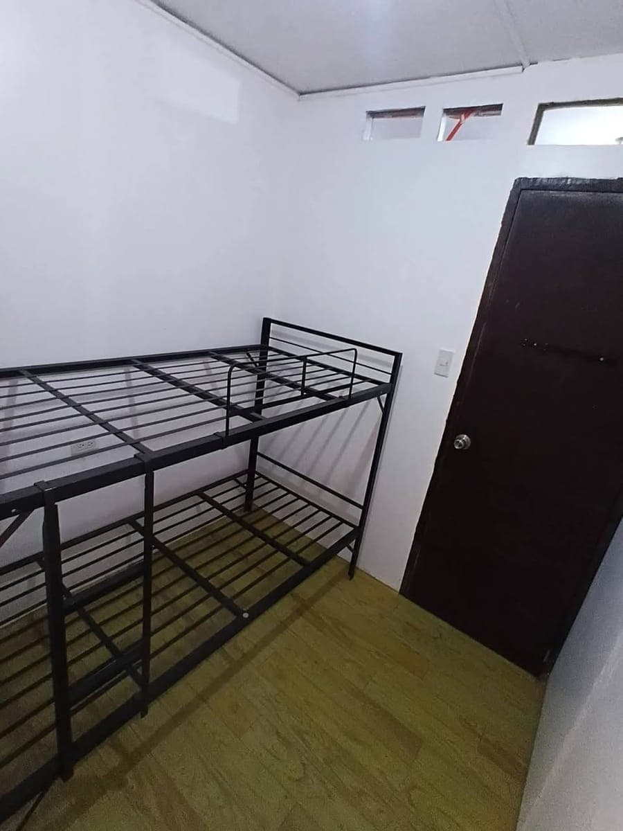 Room for Rent - photo 1