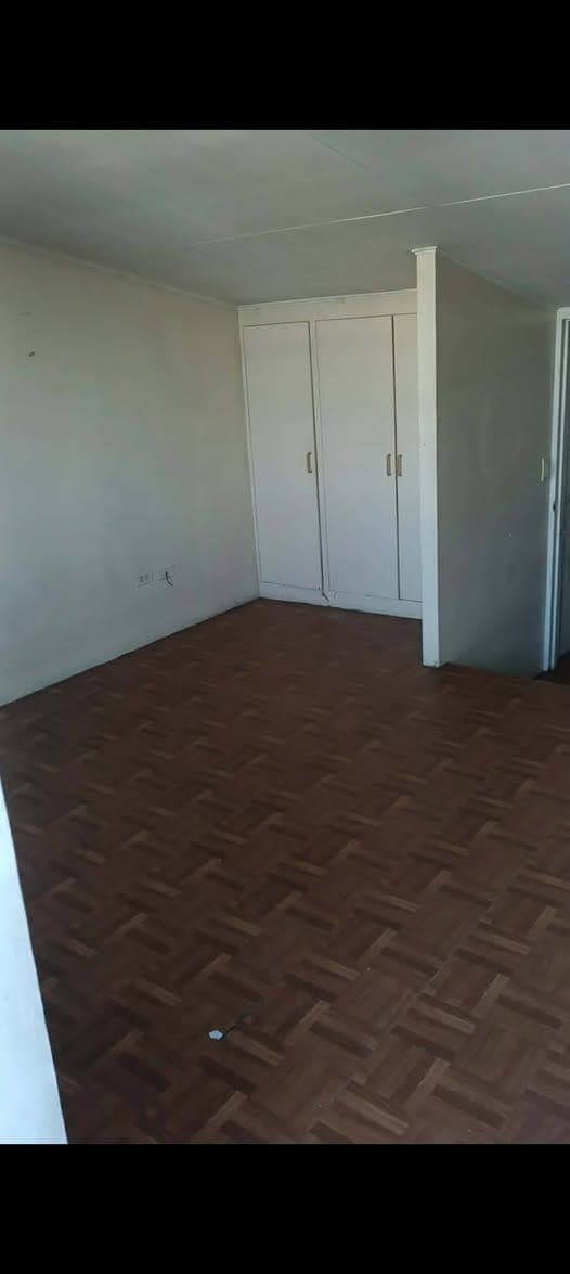 Room for rent boundary Makati/manila near palanan makati near la Salle Taft near lrt - photo 1