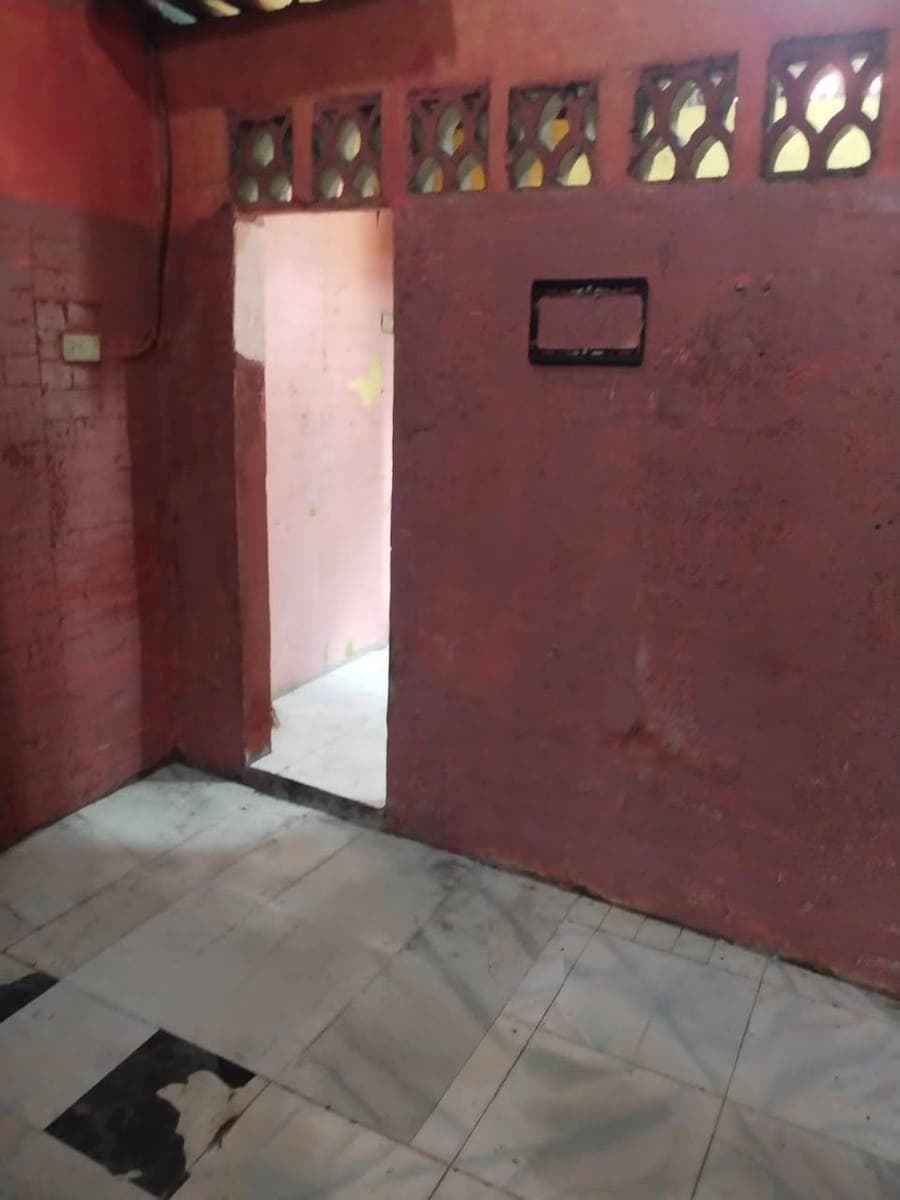 Available room for rent with own CR and sink po. 4500 na Lang po at pwede rin magtindahan sa harap.... - photo 4