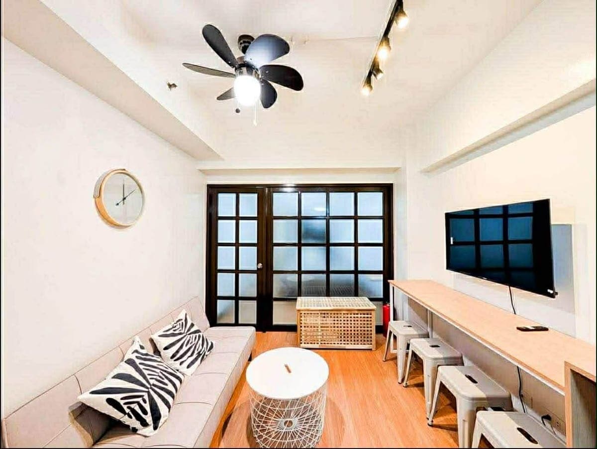 🏙 MAKATI 1BR FOR LEASE – FULLY FURNISHED | HIGH FLOOR | MOVE-IN READY - photo 1