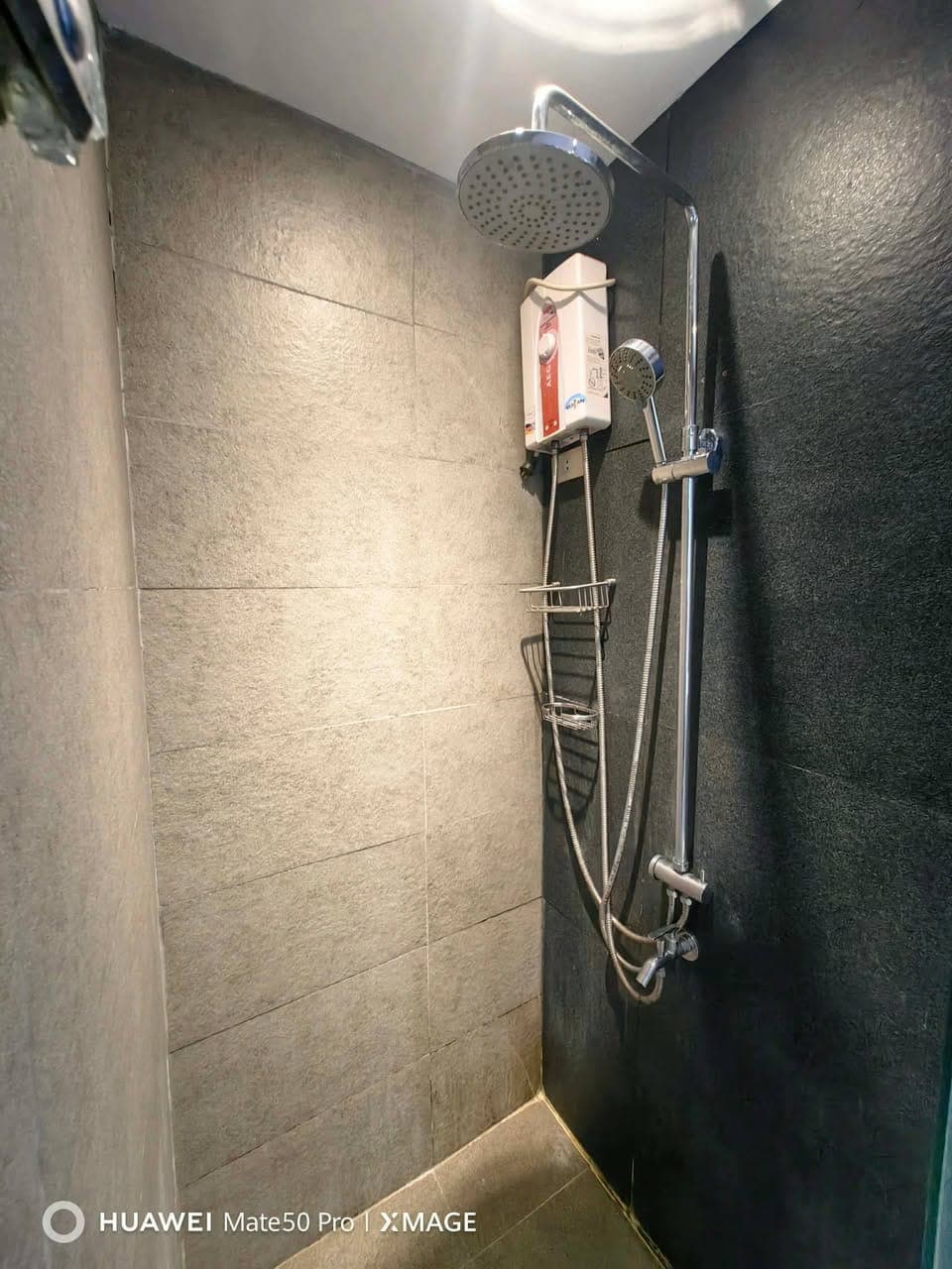 🏠 THE LINEAR MAKATI – STUDIO COUPLE UNIT - photo 1