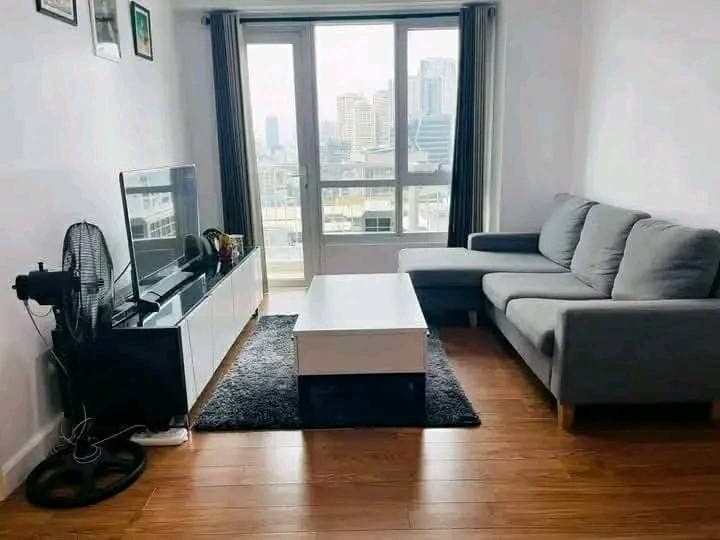 One bedroom with balcony Condo Unit in Grand Midori Makati Tower 1 - photo 1