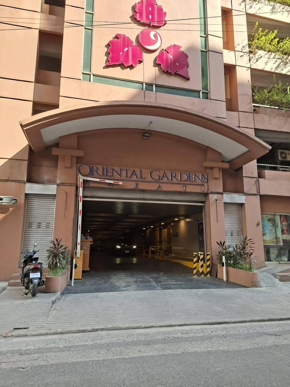 17k per month 1deposit 1advance only 1yr contract Minimum - photo 1