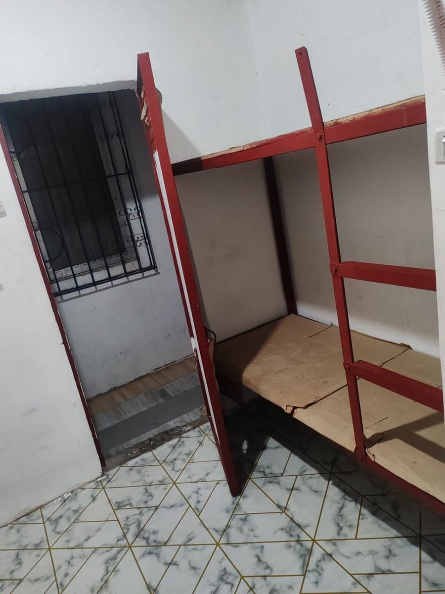 3,500 Room for rent own  Sink at  Cr electricity (submeter) - photo 1