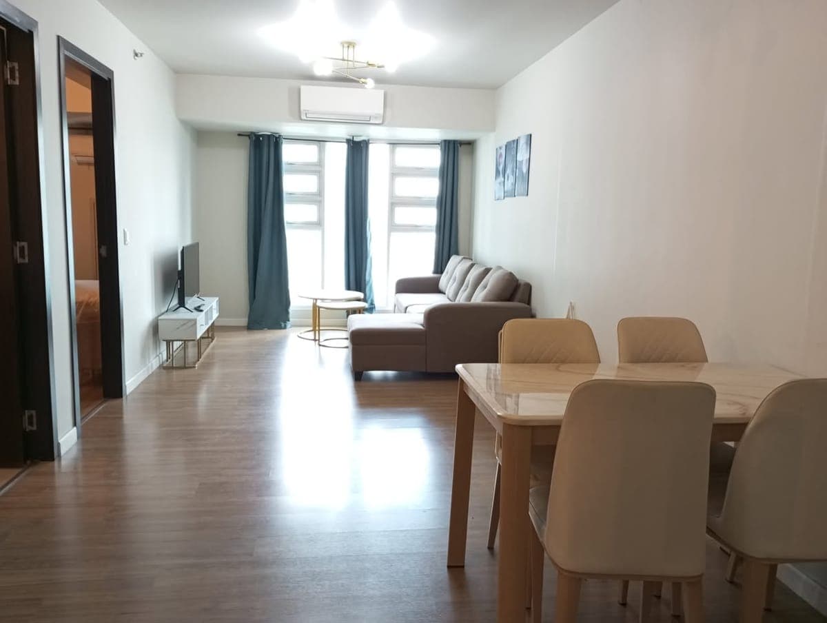FOR LEASE: Kroma Tower - photo 1