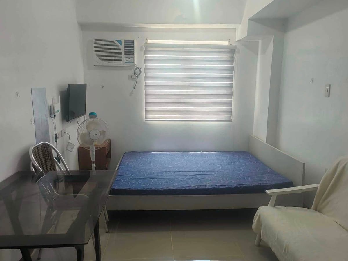 For Rent - photo 1