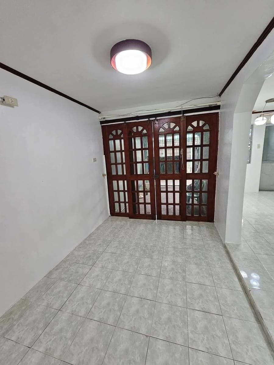HOUSE FOR RENT - photo 2