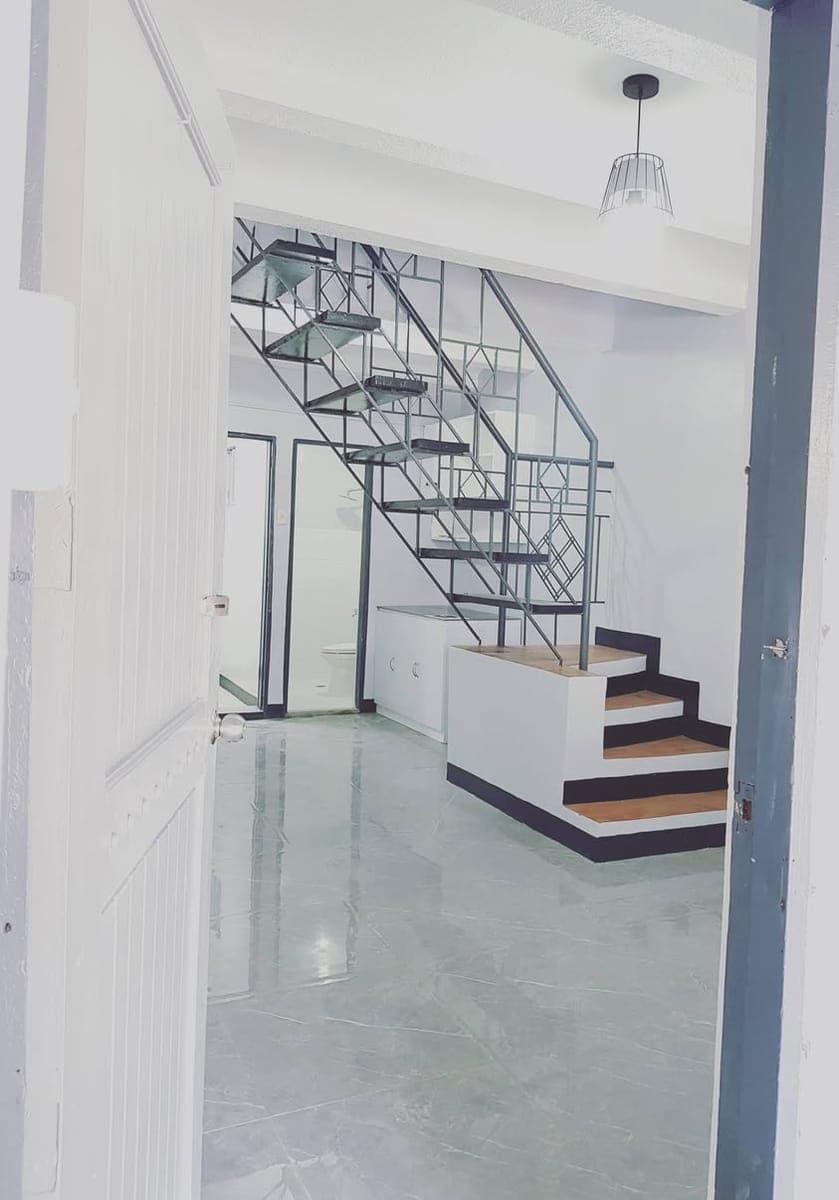 ‼️For Rent 𝟮𝗕𝗥 House 𝘄/ 𝗚𝗮𝗿𝗮𝗴e 𝗶𝗻𝘀𝗶𝗱𝗲 𝗕𝗙𝗥𝗩 Las Piñas - photo 3