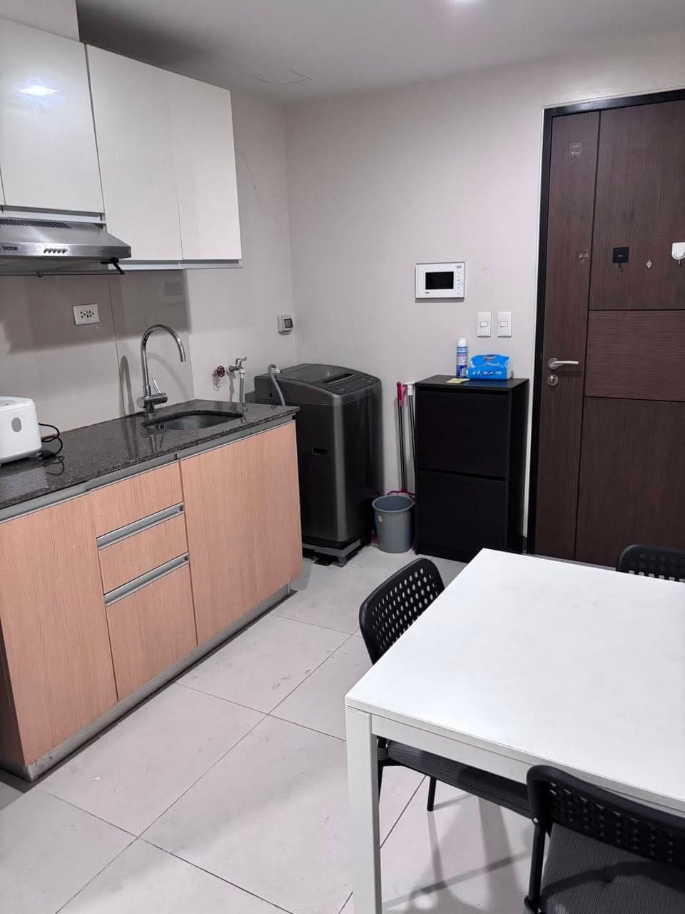 FOR LEASE - photo 2