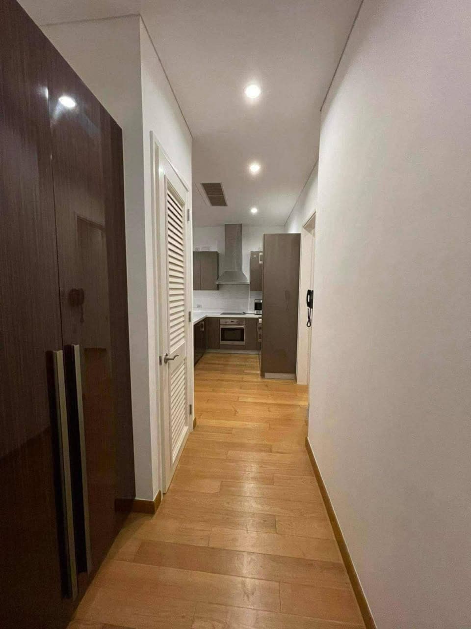 For Lease :Trump towers - photo 5