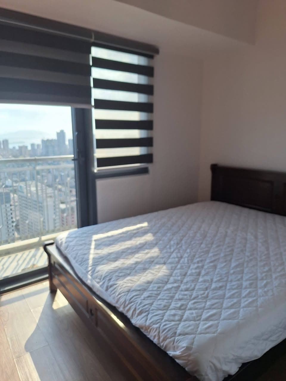 FOR LEASE AT THE RISE MAKATI - photo 4