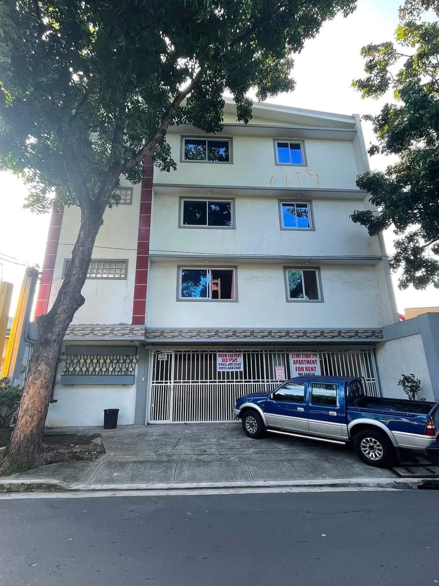 Studio-Type Room for Rent located at #11 Apitong St. Manuela 4D, Pamplona 3, Las Pinas City. Barkadahan rooms available - photo 1