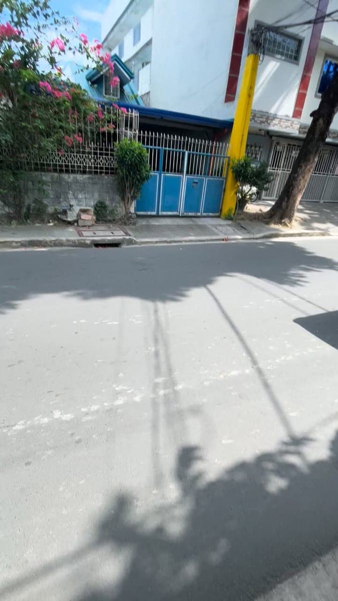 Studio-Type Room for Rent located at #11 Apitong St. Manuela 4D, Pamplona 3, Las Pinas City. Barkadahan rooms available - photo 2