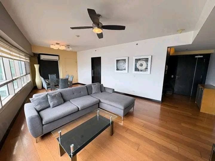 TWO BEDROOM WITH PARKING IN THE RESIDENCE AT GREENBELT‼️ - photo 1