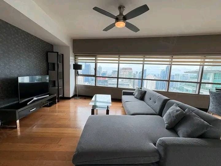 TWO BEDROOM WITH PARKING IN THE RESIDENCE AT GREENBELT‼️ - photo 5