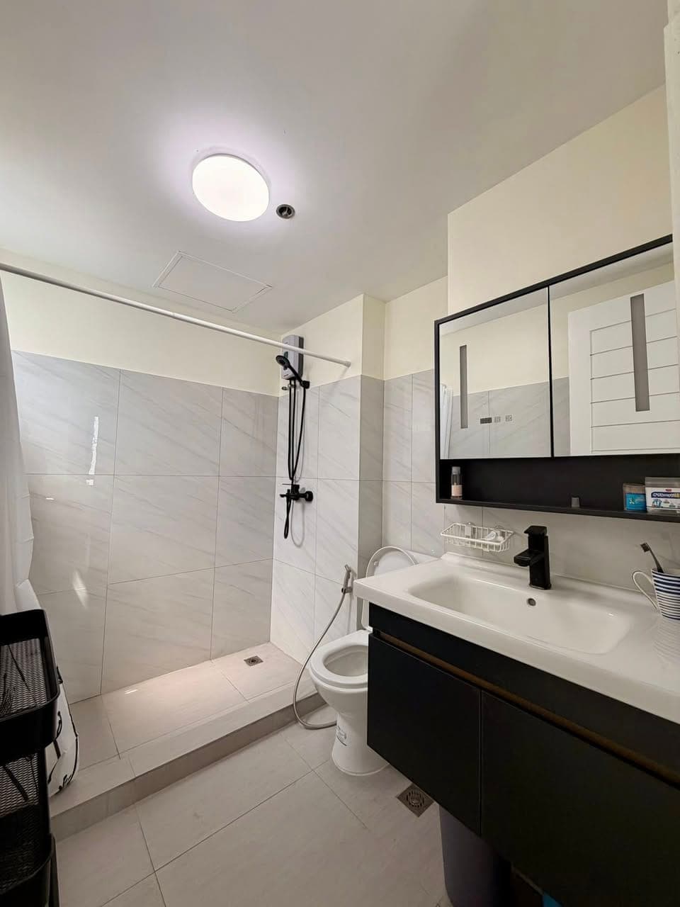 READ!!AVAILABLE FOR VIEWING! NEWLY RENOVATED 2br and 2t&b 63sqm with balcony; now@40k only! - photo 5