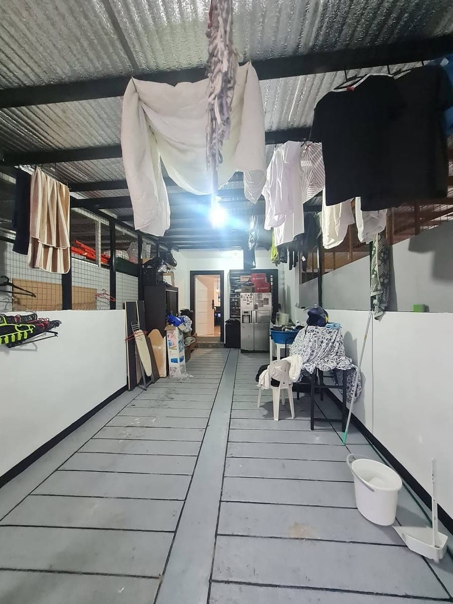HOUSE FOR RENT - photo 2