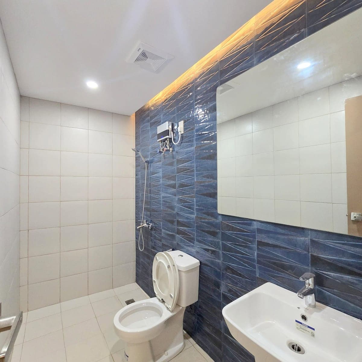 🏠 Spacious 3BR Ground Floor Townhouse for Lease — Near Southville International School, Las Piñas City - photo 3