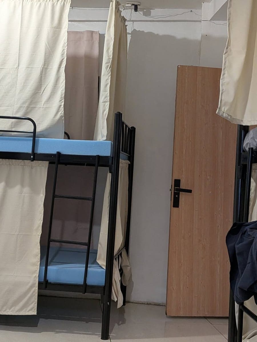 ✨SPACIOUS FEMALE-ONLY BEDSPACE | ALL-INCLUSIVE RENT✨ - photo 2