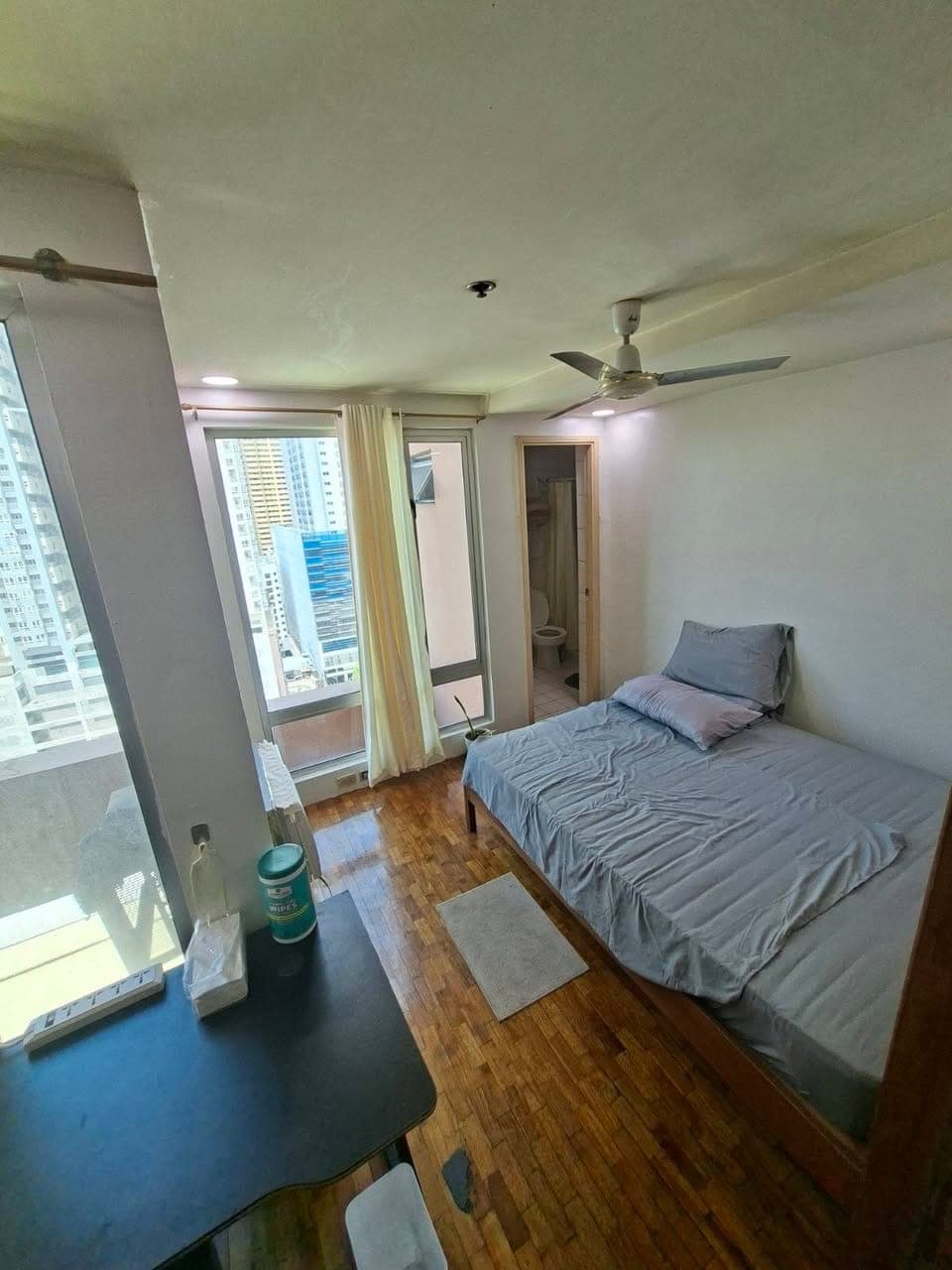 ORIENTAL GARDEN MAKATI CONDO - photo 1