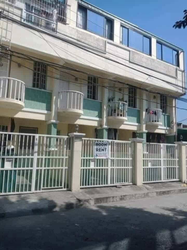 🏠 Las Pinas Room for Rent - photo 1