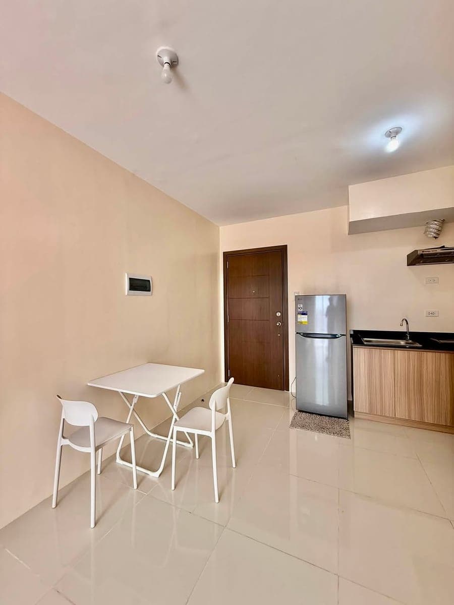 🏡 FOR RENT | Modern 1BR Condo with Balcony | The Hermosa CoHo Las Piñas - photo 4