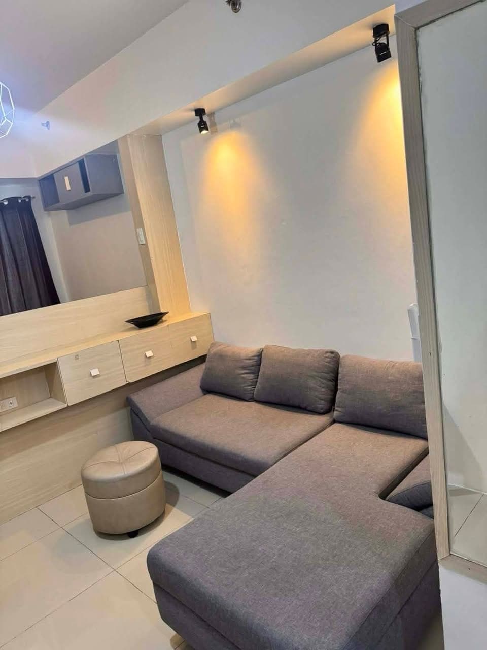 ‼️Condo for rent at Jazz Residences Few mins away to Salcedo Village, Makati Avenue, Poblacion. - photo 2