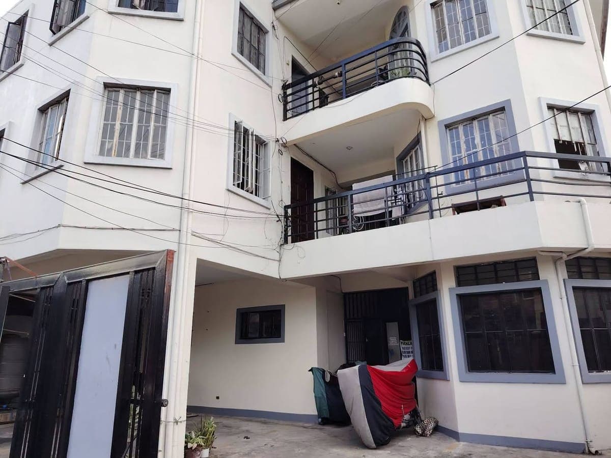 Apartment bldg for rent along dona josefa village las pinas 2bedroom apartment ground floor at secon... - photo 3