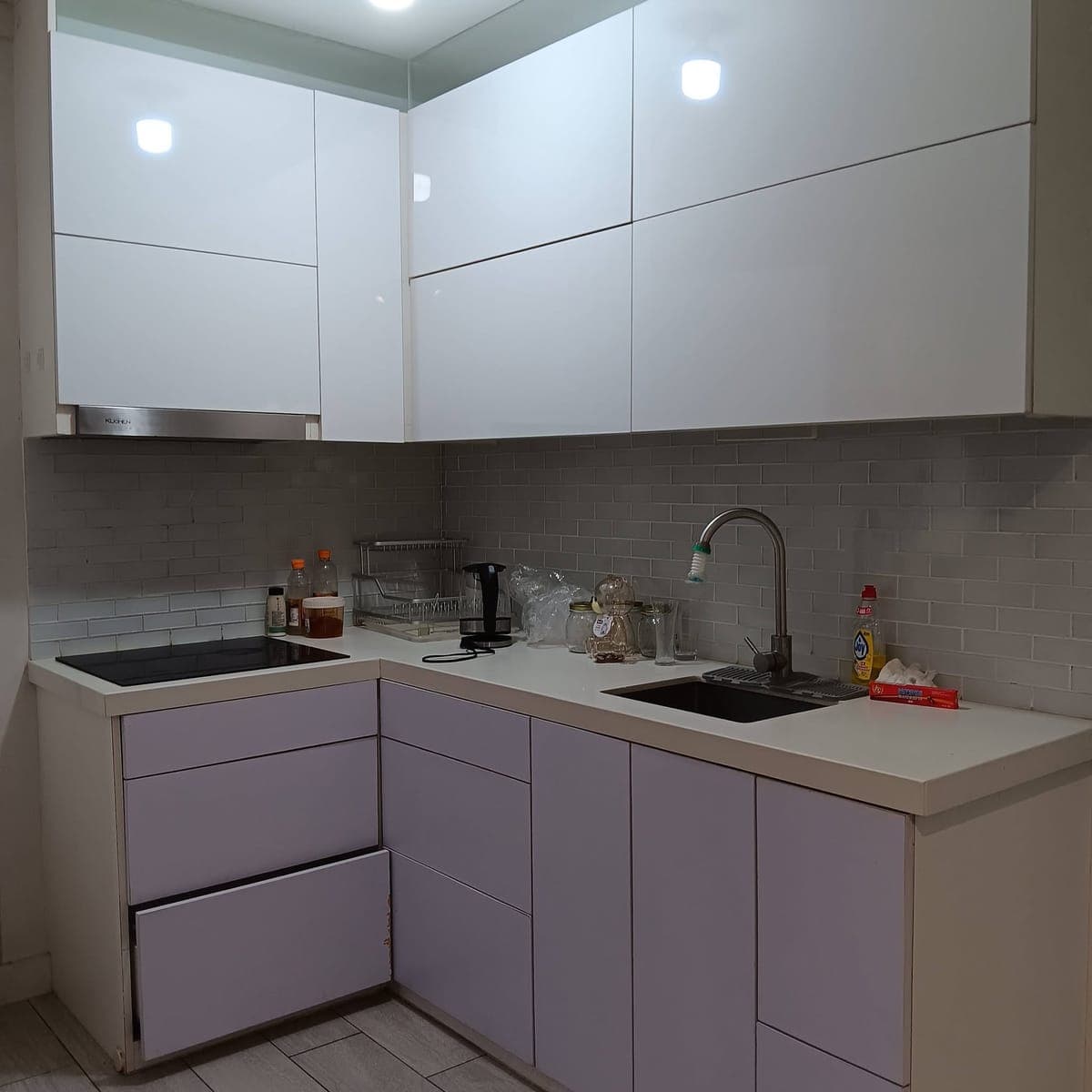For rent: Condominium inside BF Homes Las Pinas near Southville Int'l School. FA: 43.25sqm, 2BR, 1T&... - photo 1