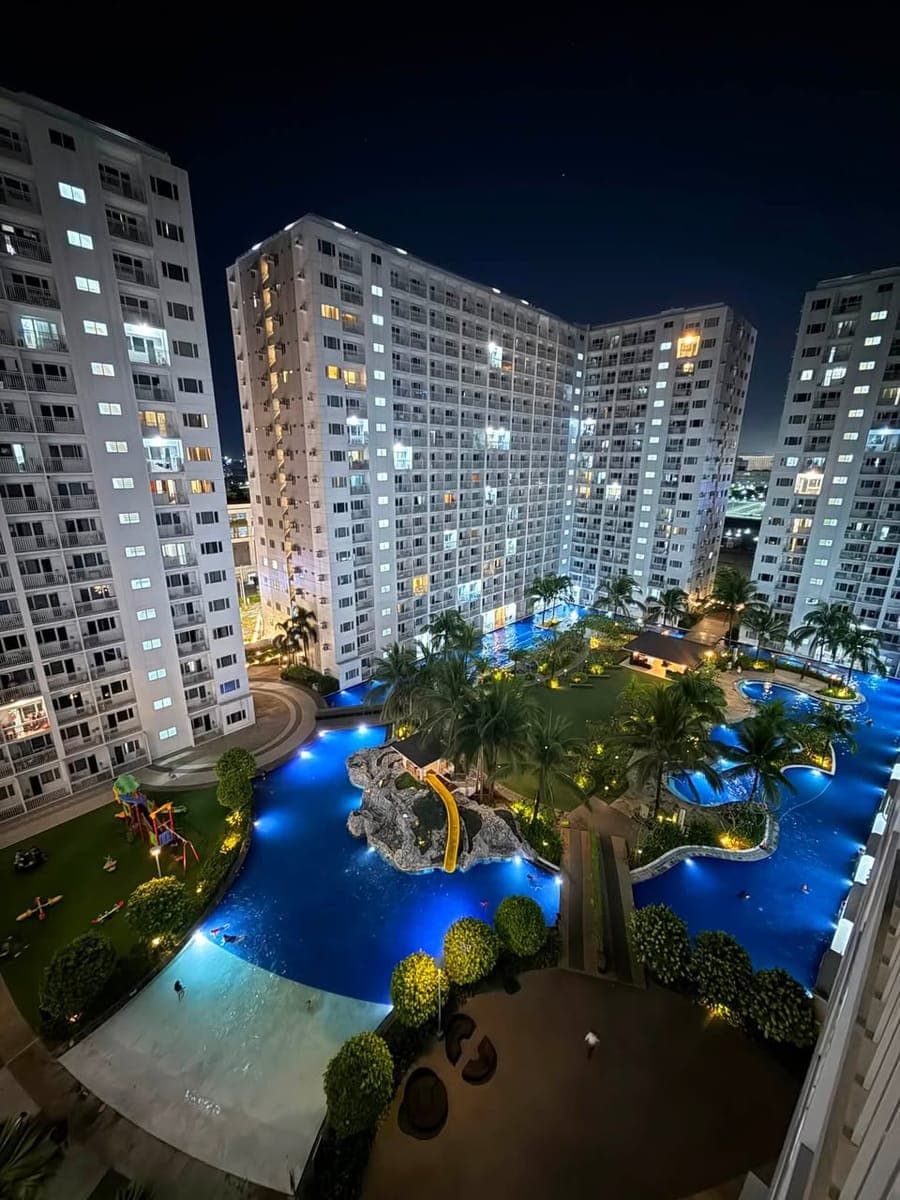 - SHORE RESIDENCES FOR RENT - OPEN for 3 to 6 MONTHS CONTRACT - photo 1